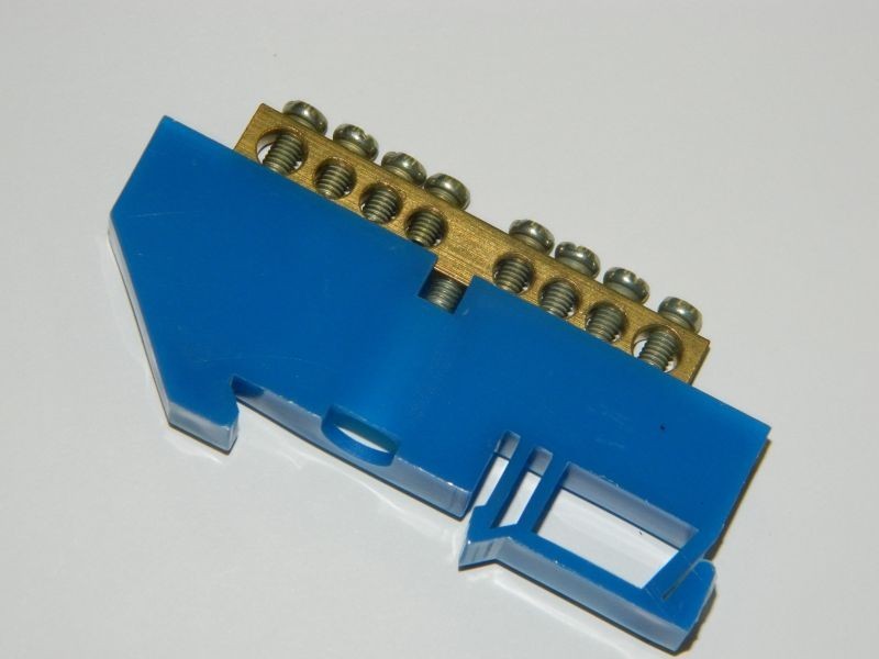 Шина N "ноль" на изоляторе DIN, синий, 6х9мм, 8 групп, латунь