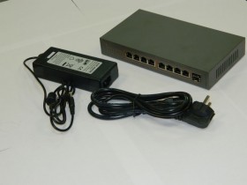 NS1082SC9P PoE, коммутатор, настольный, 9 портовый, 8 PoE 802.3af 100Mbit портов, 15.4W, 1 SFP слот, кабель питания ЕВРО, серый РАСПРОДАЖА