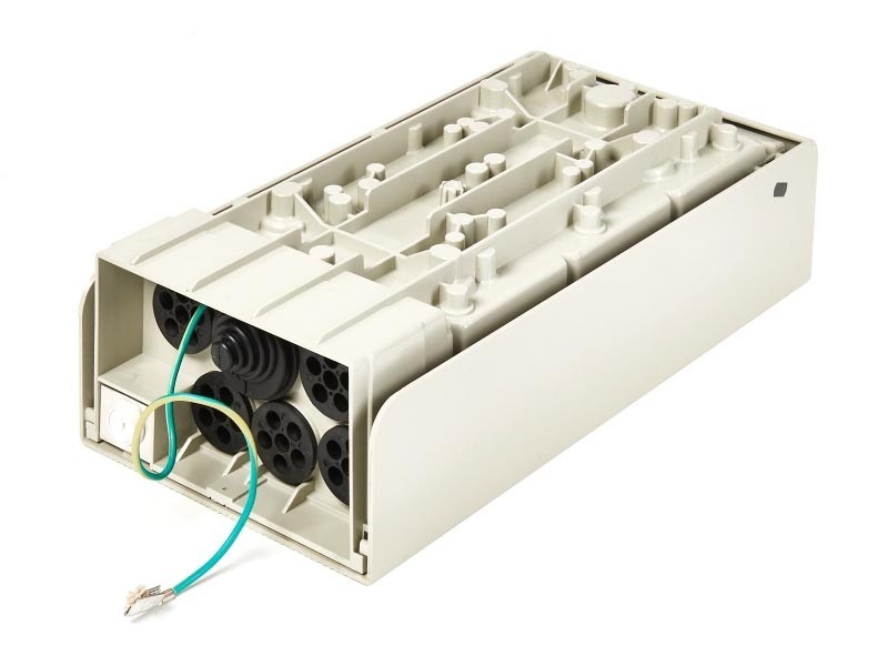 Коробка распределительная на 10 плинтов заземленная, наружная (В37,5см*Г12см*Ш19см)