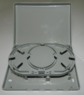 Коробка оптическая настенная 4 порта, универсальная, гильзы и крепеж КДЗС, пластик.