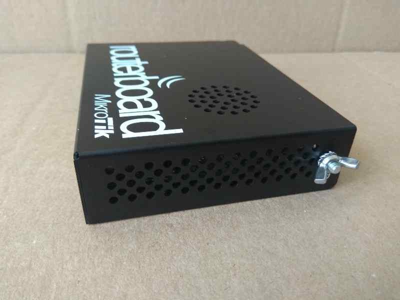 Маршрутизатор MikroTik RBMRTGx4