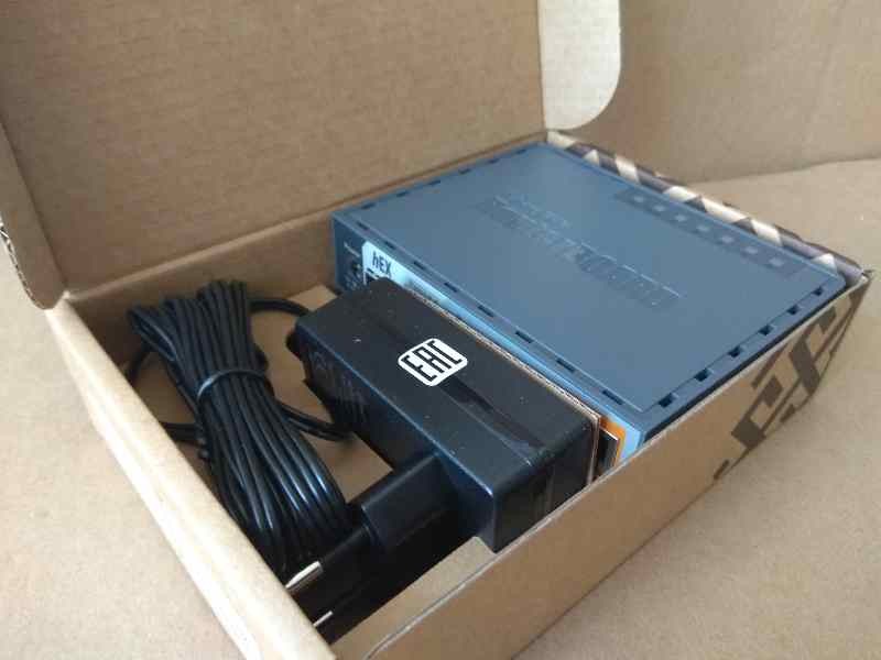 Маршрутизатор MikroTik hEX S