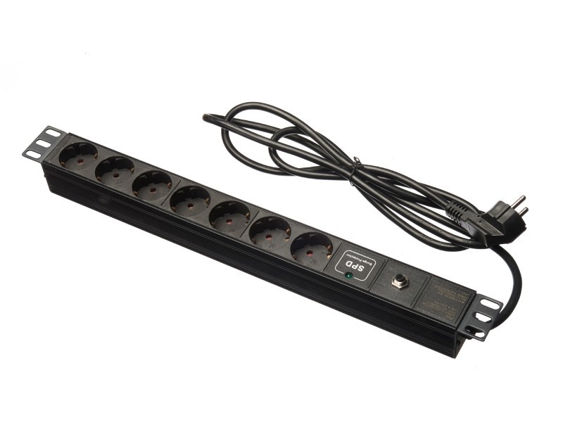 Блок розеток 19, 16А, 7 розеток, шнур 1.8м, с защитой, черный