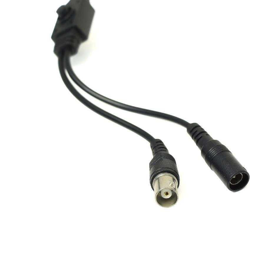 AC-HDV203V - купольная мультиформатная камера 2Мп с вариообъективом